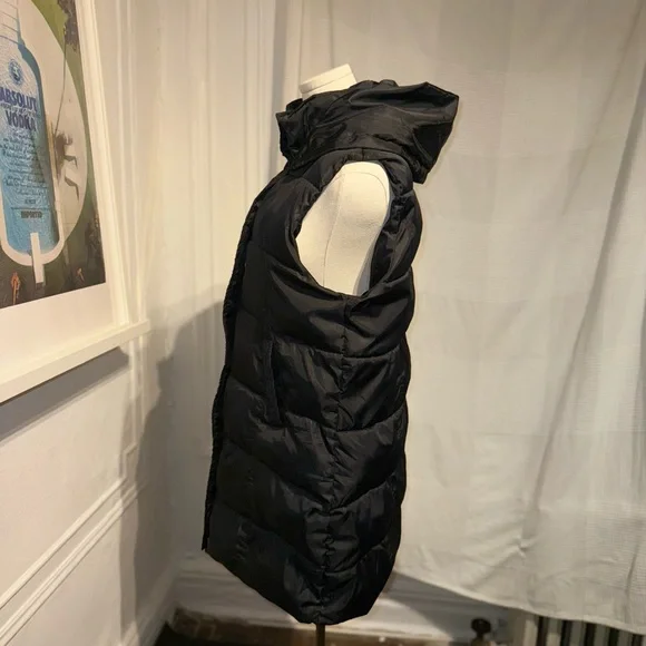 Private Label Midnight Black Puffer Vest - Picture 11 of 16